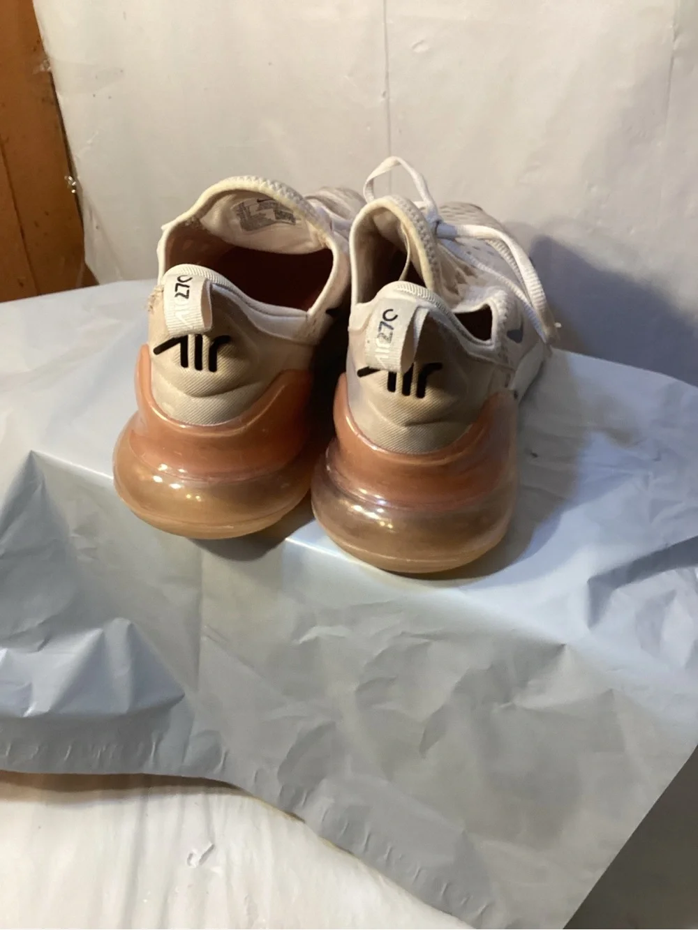 Nike Air Max 270 Light Soft Pink Running Shoes AH6789-604 Women Size 11